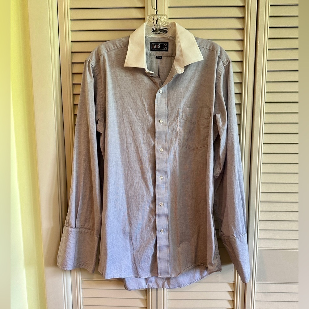 DAKS, LONDON, NEW YORK, MENS LONG SLEEVE, BUTTON DOWN SHIRT.